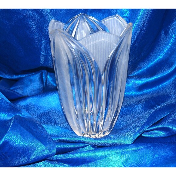 Vintage Heritage Stylesetter 8" 24% Full Lead Crystal Hand Cut & Frosted Vase - Picture 6 of 7